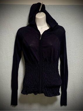 🆓My Michelle Black Zip Front Hooded Top Size M Smocked Waist Lightweight